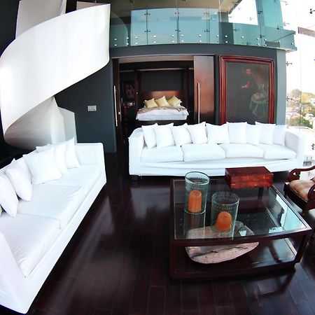 Demetria Hotel Guadalajara Ngoại thất bức ảnh